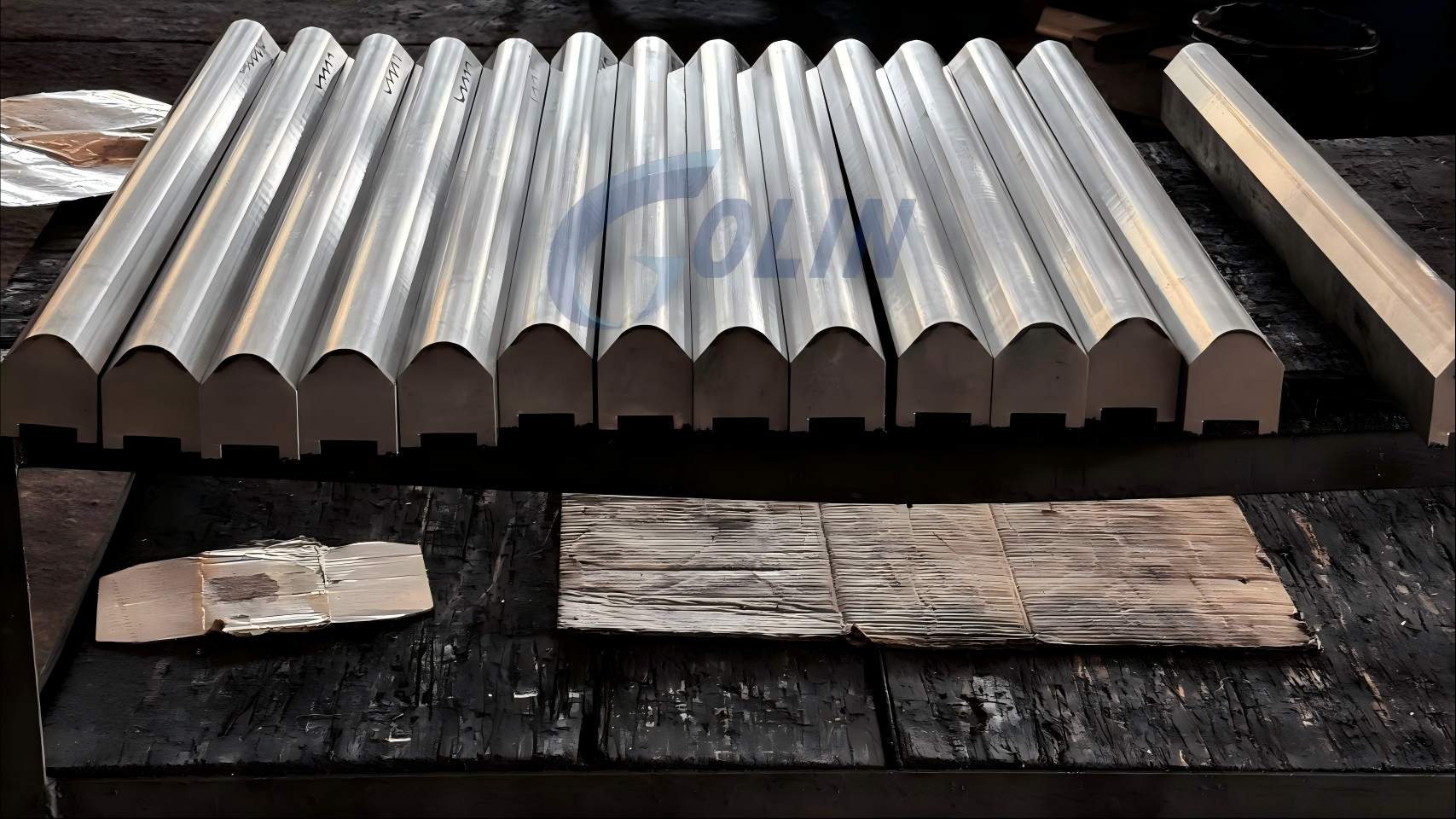 Qual o melhor material para ferramentas de prensa dobradeira?